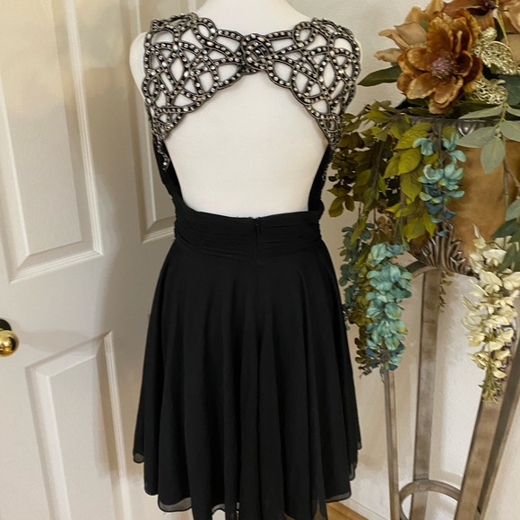 Betsy&Adam Elegant Formal Fit & Flare Mini Dress with Rhinestones – size 14 - Picture 6 of 12